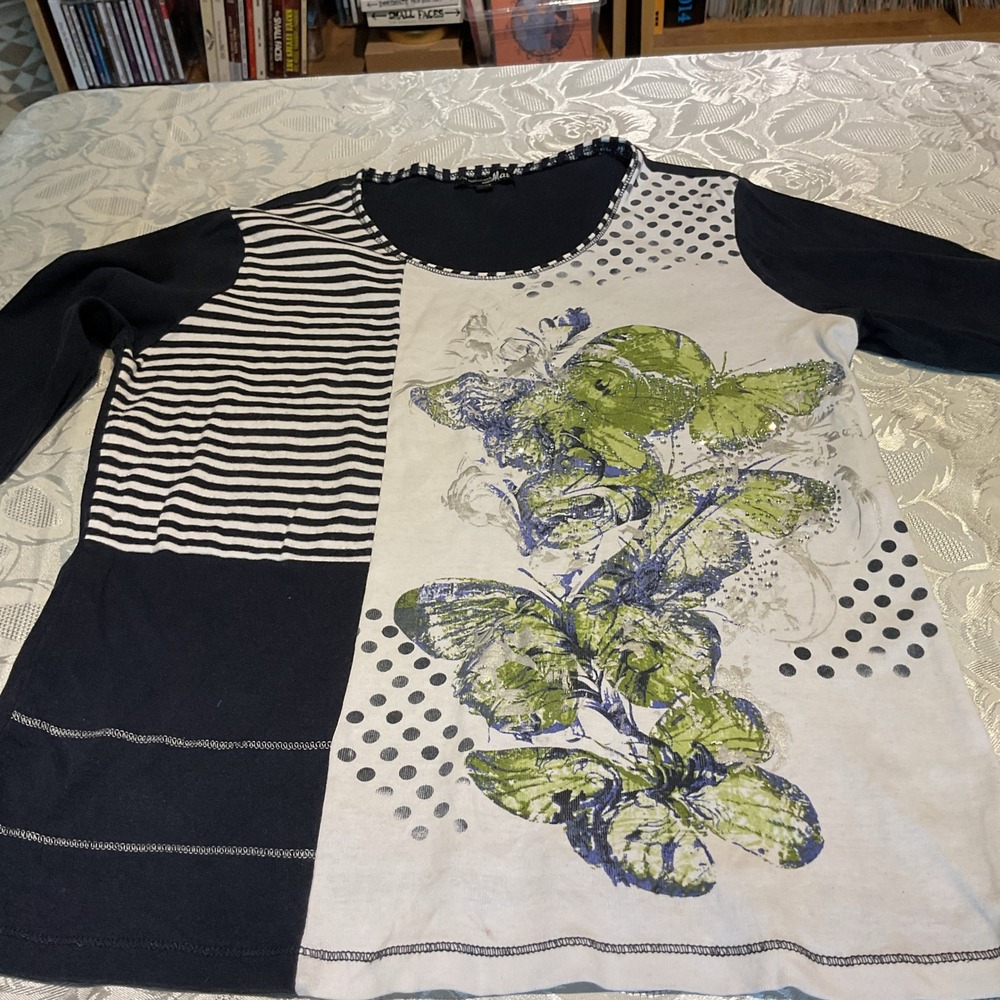 Les Collections Mat Top Womens Medium Blue White Excellent Butterfly Mixed Print